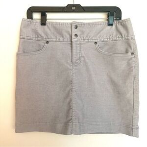 Athleta Ridge Corduroy Mini Skirt in Light Gray Sz 8